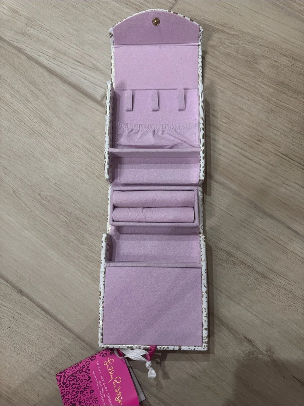 NWT Lilly Pulitzer Travel Jewelry Organizer in Gold Metallic Patten Play